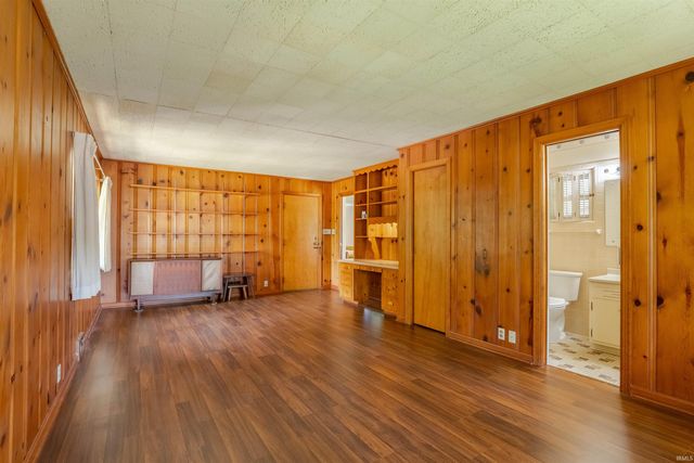 1319 Greenfield Road, Evansville, IN 47715