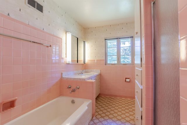 1319 Greenfield Road, Evansville, IN 47715