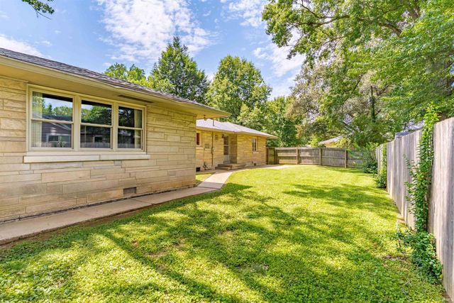1319 Greenfield Road, Evansville, IN 47715