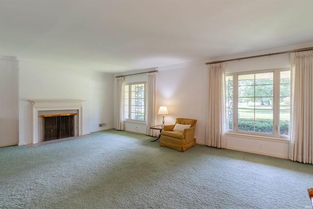 1319 Greenfield Road, Evansville, IN 47715