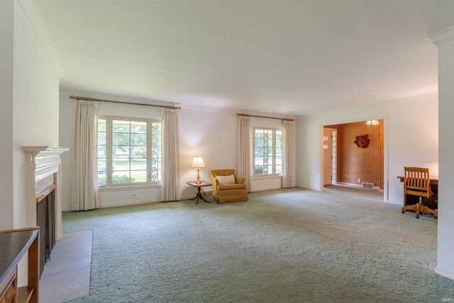 1319 Greenfield Road, Evansville, IN 47715