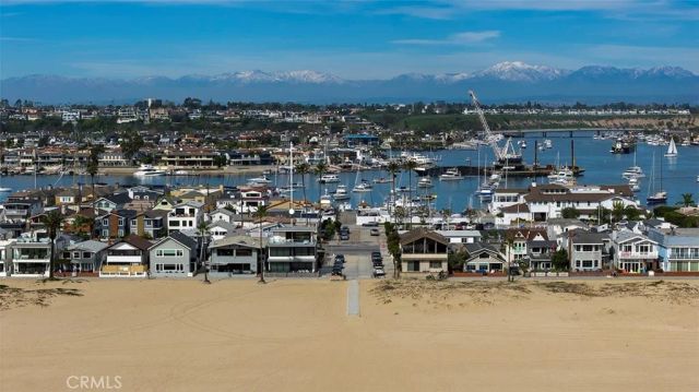 203 8th st, Newport Beach, CA 92661