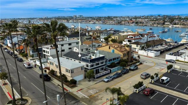 203 8th st, Newport Beach, CA 92661