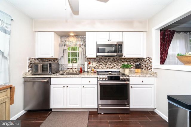 6 STONEHAM PL, Manchester Township, NJ 08759