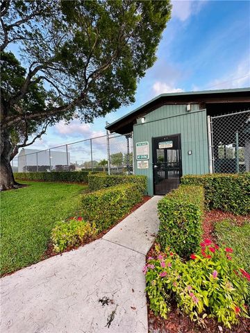 1168 NW 97th Avenue 232, Pembroke Pines, FL 33024