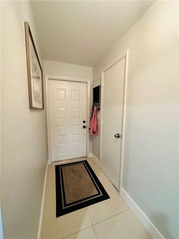 1168 NW 97th Avenue 232, Pembroke Pines, FL 33024