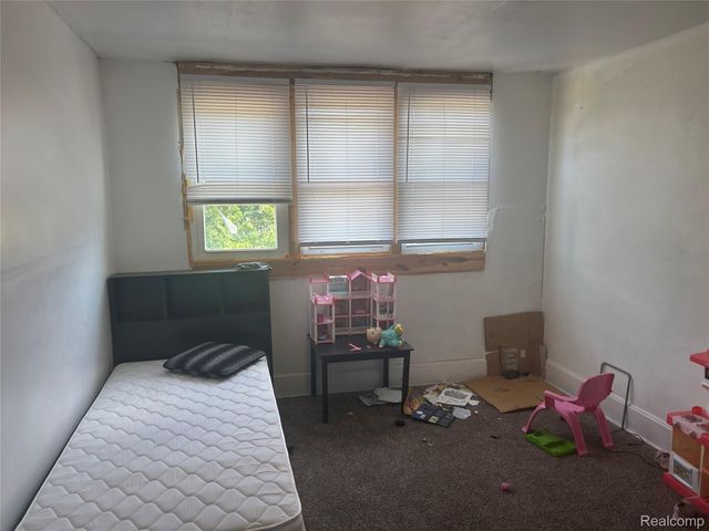6665 Holcomb Street, Detroit, MI 48213
