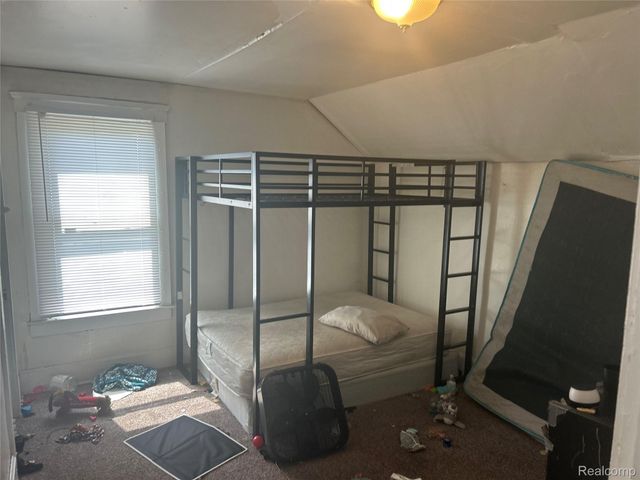 6665 Holcomb Street, Detroit, MI 48213