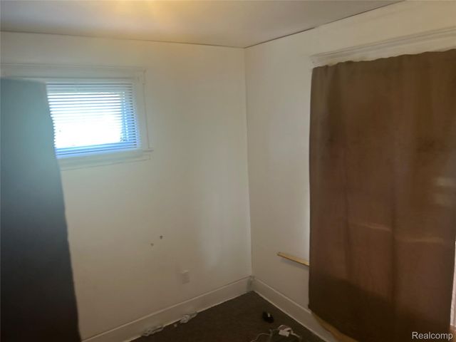 6665 Holcomb Street, Detroit, MI 48213