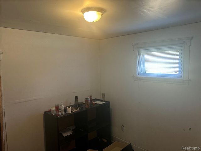 6665 Holcomb Street, Detroit, MI 48213