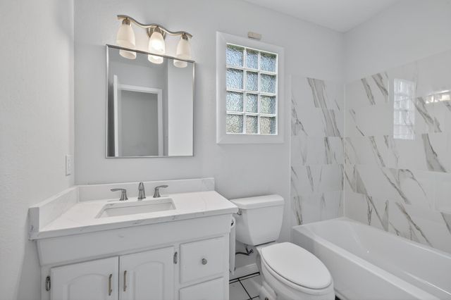 10410 Macmora RD, Austin, TX 78758