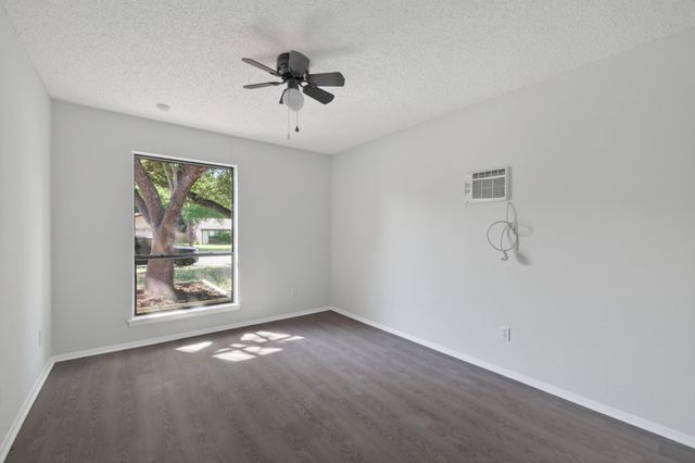 10410 Macmora RD, Austin, TX 78758