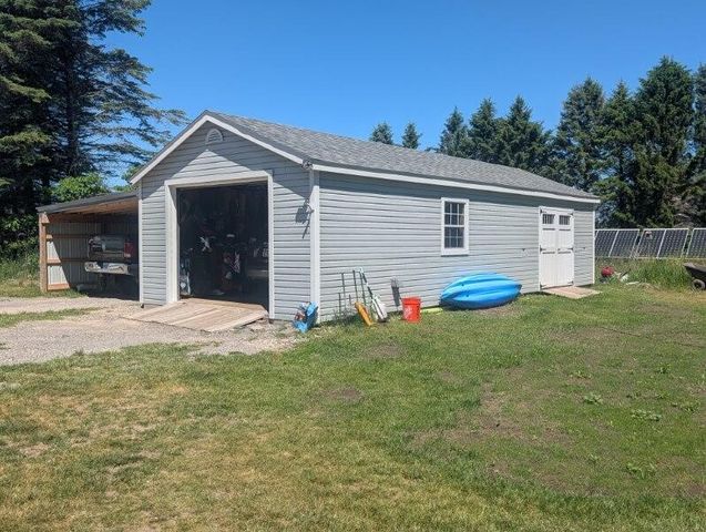 10766 Old Highway 99, Montague, MI 49437