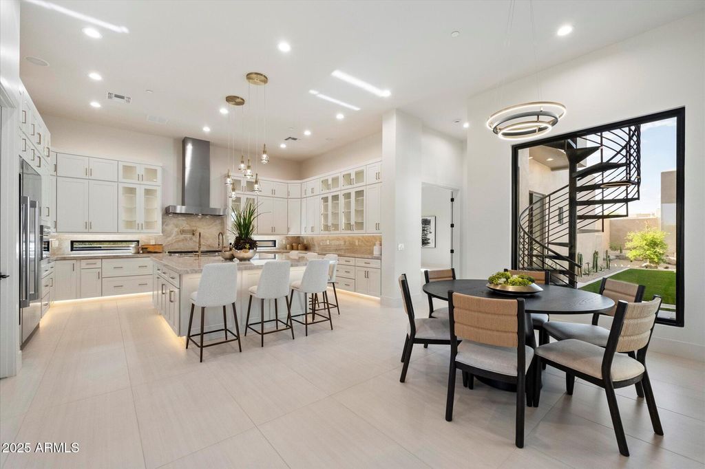 Image 14 of property listing at 8768 E VILLA CASSANDRA Drive, Scottsdale, AZ 85266