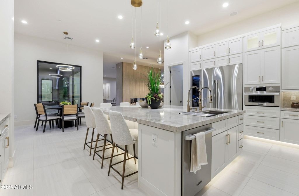 Image 15 of property listing at 8768 E VILLA CASSANDRA Drive, Scottsdale, AZ 85266