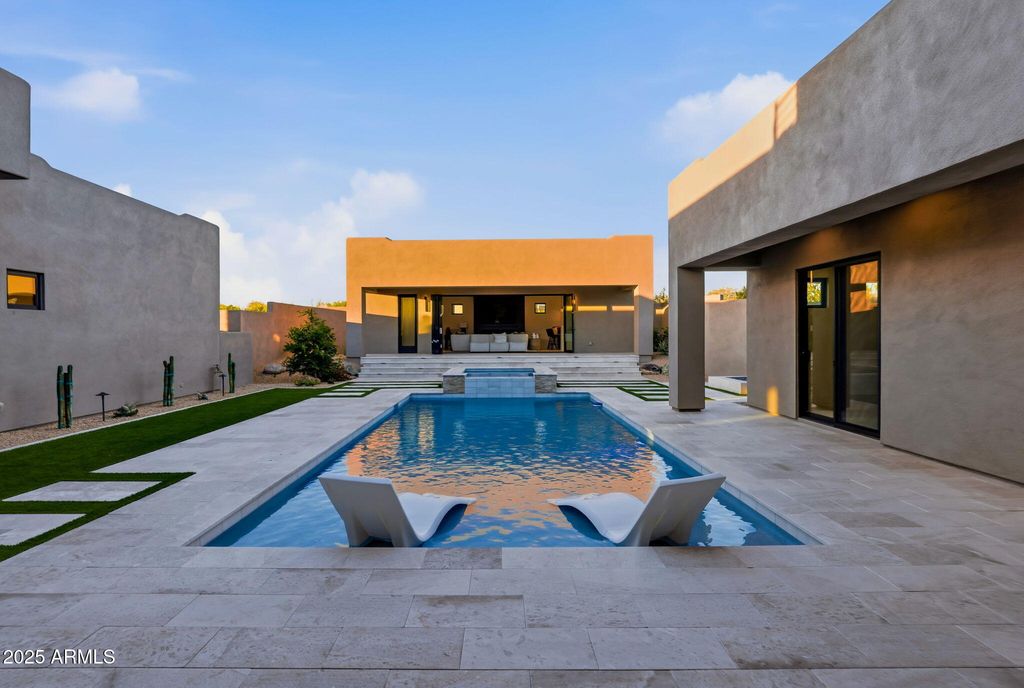 Image 2 of property listing at 8768 E VILLA CASSANDRA Drive, Scottsdale, AZ 85266