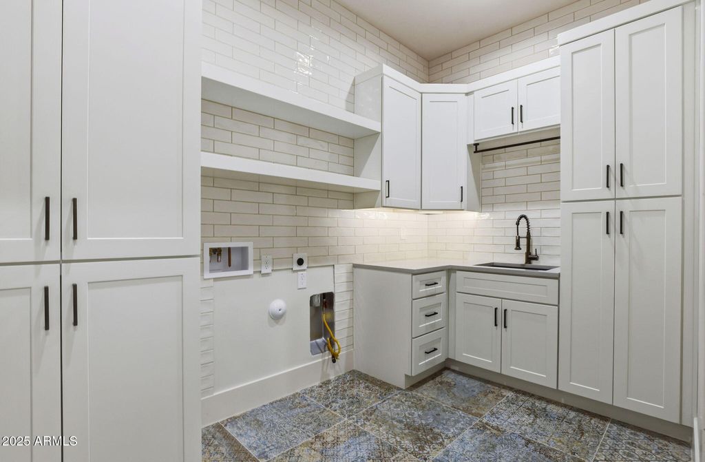 Image 37 of property listing at 8768 E VILLA CASSANDRA Drive, Scottsdale, AZ 85266