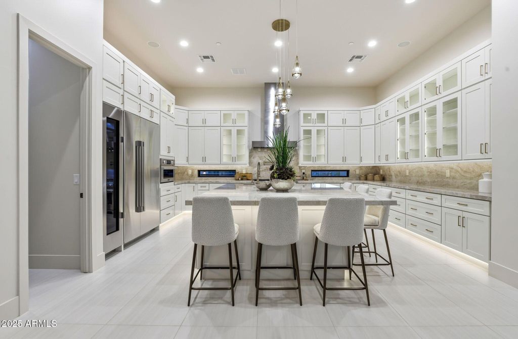 Image 4 of property listing at 8768 E VILLA CASSANDRA Drive, Scottsdale, AZ 85266