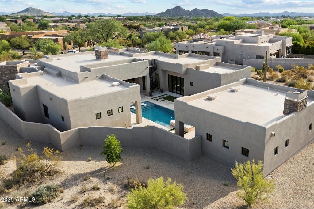 Image 40 of property listing at 8768 E VILLA CASSANDRA Drive, Scottsdale, AZ 85266