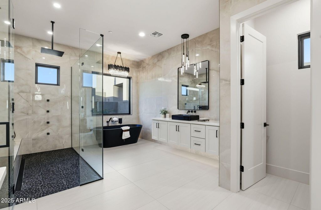 Image 9 of property listing at 8768 E VILLA CASSANDRA Drive, Scottsdale, AZ 85266