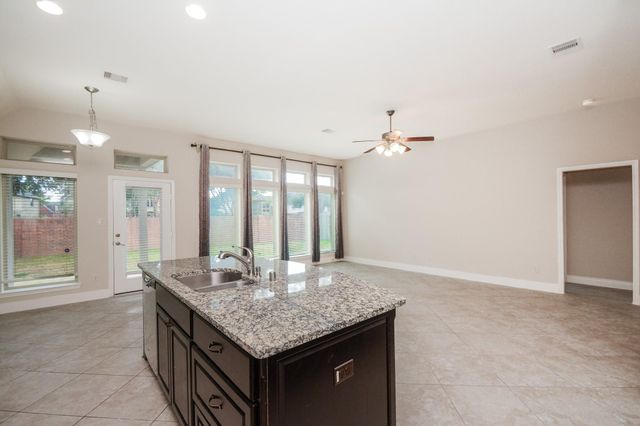 2511 Mountain Sage Drive, Pearland, TX 77584