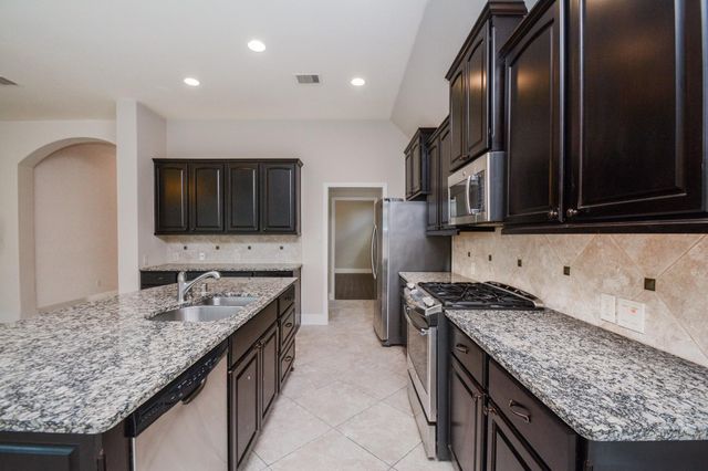 2511 Mountain Sage Drive, Pearland, TX 77584