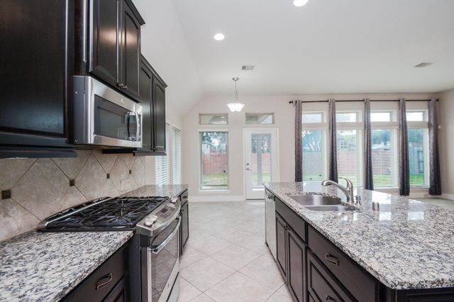 2511 Mountain Sage Drive, Pearland, TX 77584