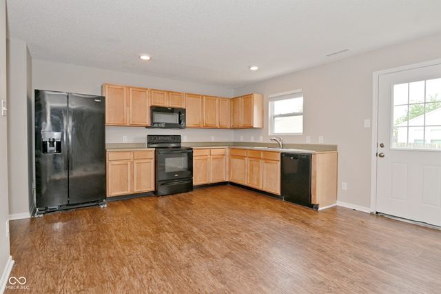8624 Centenary Drive, Indianapolis, IN 46113