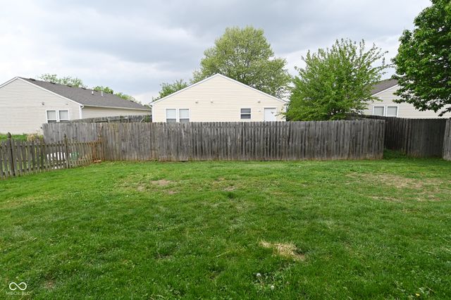 8624 Centenary Drive, Indianapolis, IN 46113