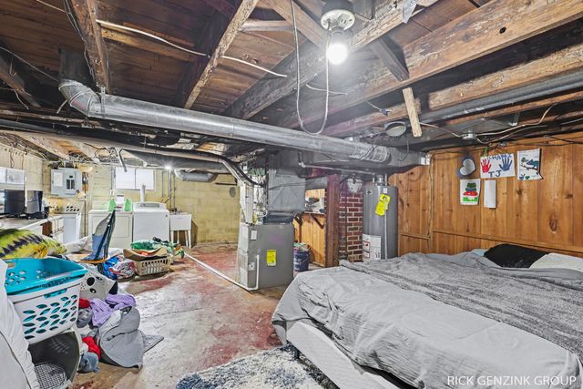 614 W High Street, Bangor City, MI 49013