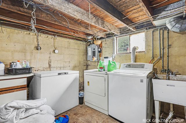 614 W High Street, Bangor City, MI 49013