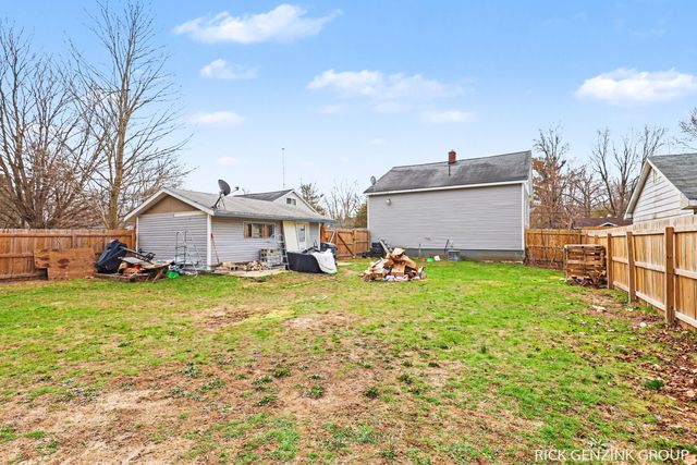 614 W High Street, Bangor City, MI 49013