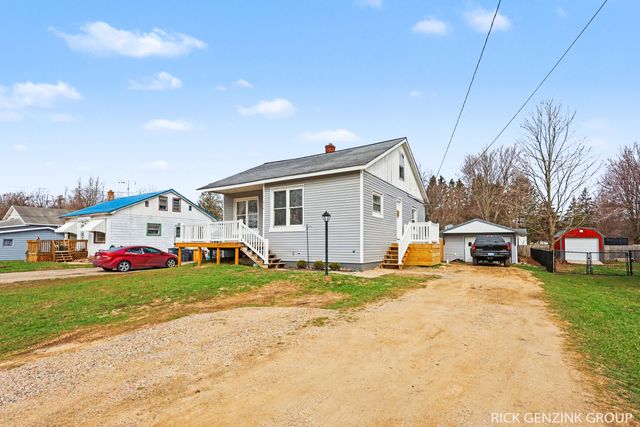 614 W High Street, Bangor City, MI 49013