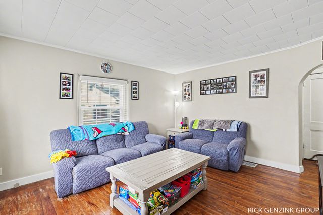 614 W High Street, Bangor City, MI 49013