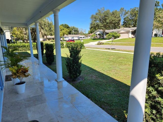 2310 MEDFORD LANE, Brandon, FL 33511