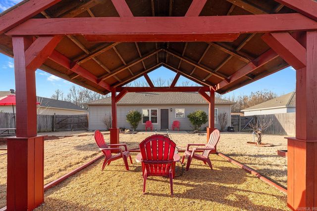 207 Plum Drive, Austin, AR 72007