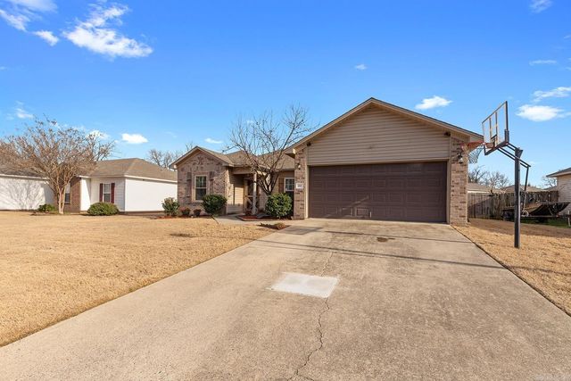 207 Plum Drive, Austin, AR 72007