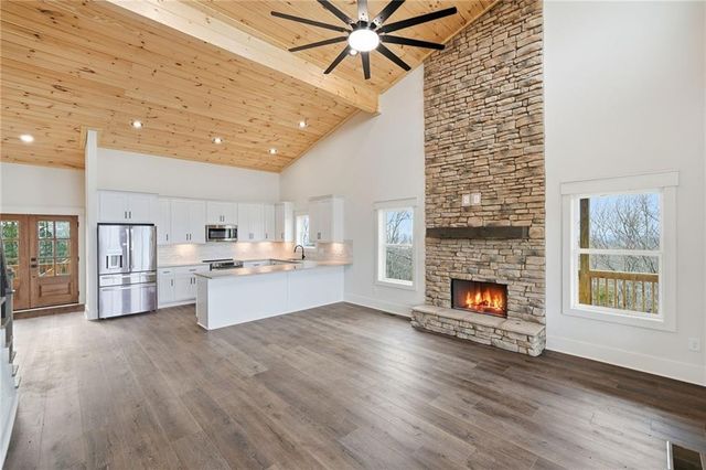 185 Stirratt Road, Ranger, GA 30734