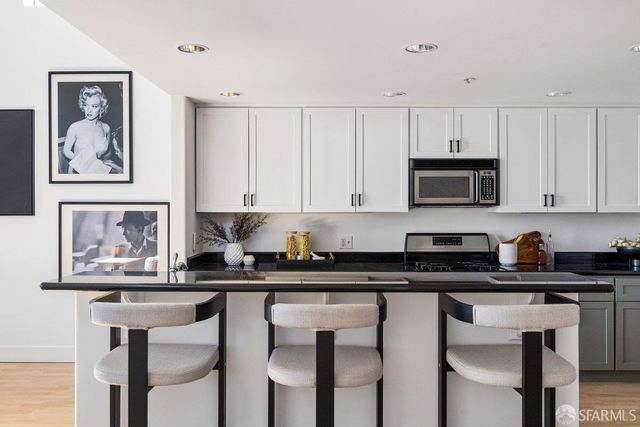 2132 Folsom Street 4, San Francisco, CA 94110