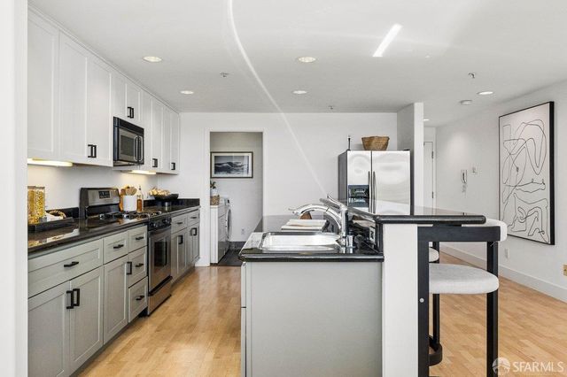 2132 Folsom Street 4, San Francisco, CA 94110