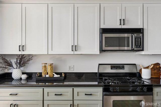 2132 Folsom Street 4, San Francisco, CA 94110