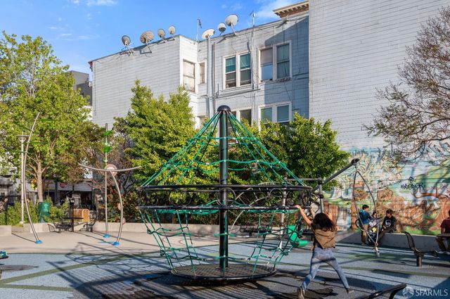 2132 Folsom Street 4, San Francisco, CA 94110