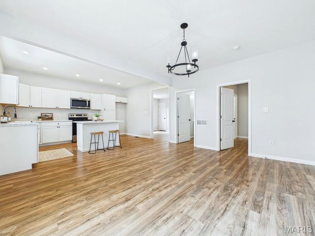710 East Clay Street, Collinsville, IL 62234