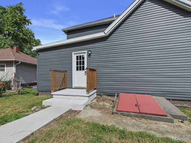 710 East Clay Street, Collinsville, IL 62234