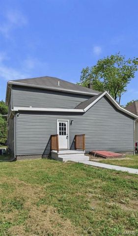 710 East Clay Street, Collinsville, IL 62234