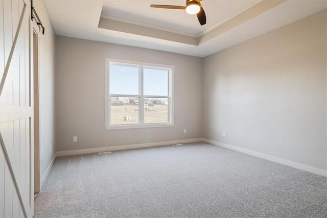 18408 Rock Creek Drive N, Smithville, MO 64089