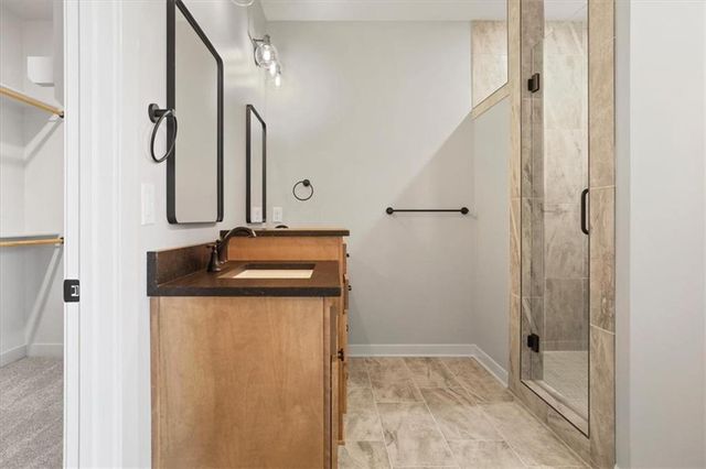 18408 Rock Creek Drive N, Smithville, MO 64089