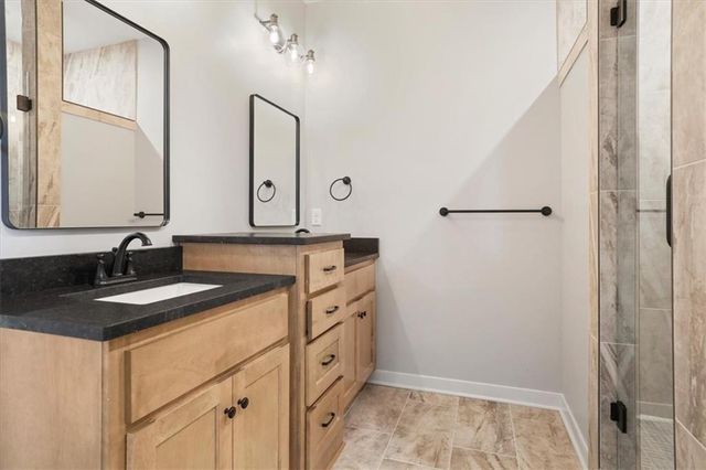 18408 Rock Creek Drive N, Smithville, MO 64089