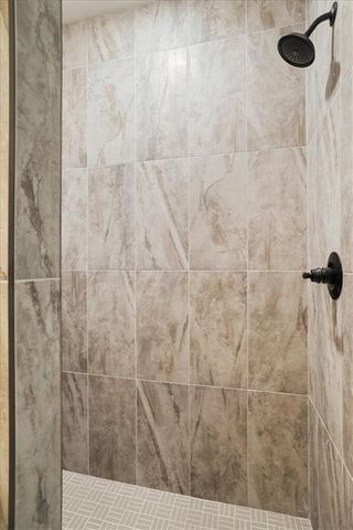 18408 Rock Creek Drive N, Smithville, MO 64089