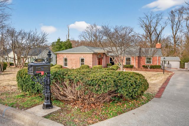 247 Cherokee Trl, Clarksville, TN 37043
